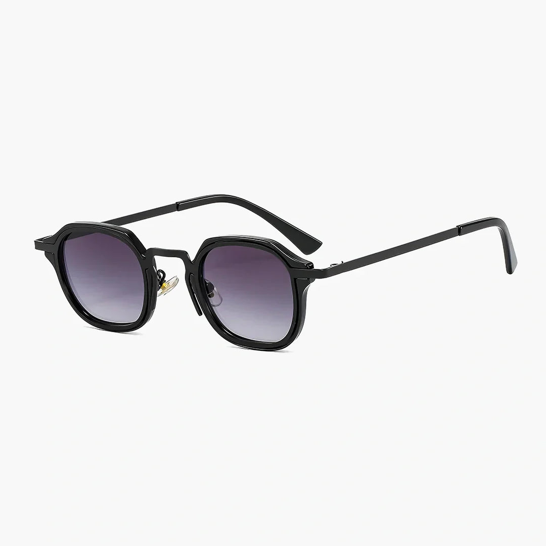 CAPRI. black/violet